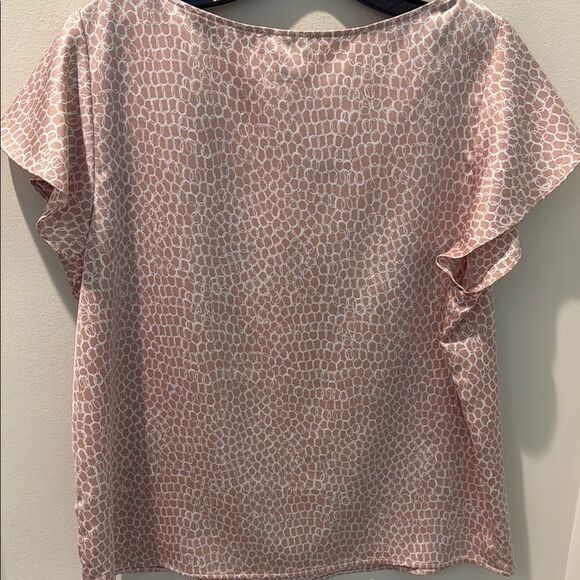 Nordstrom Pink Satin Patterned Women's Top size small - Picture 4 of 6